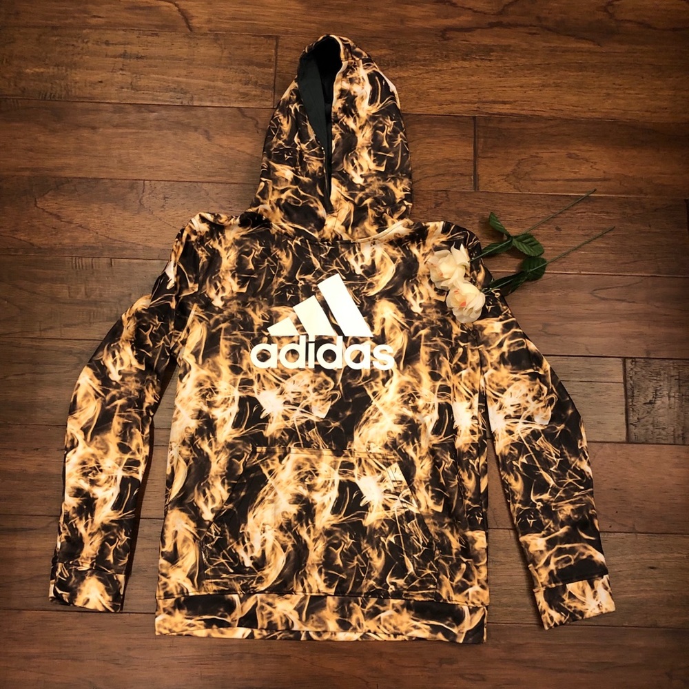 Boys Adidas Hoodie in Size L.